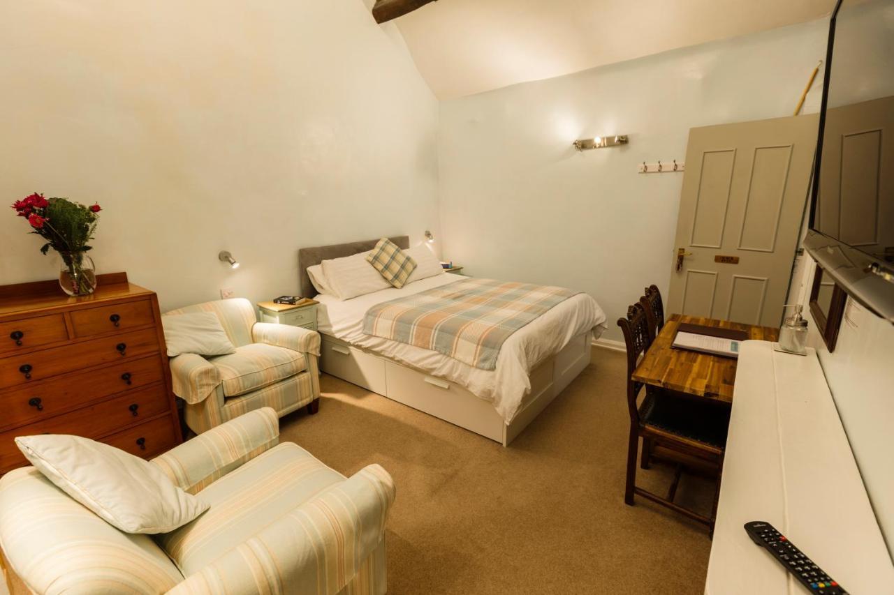 Haddock Hideaway Hotel Castleton  Exterior photo
